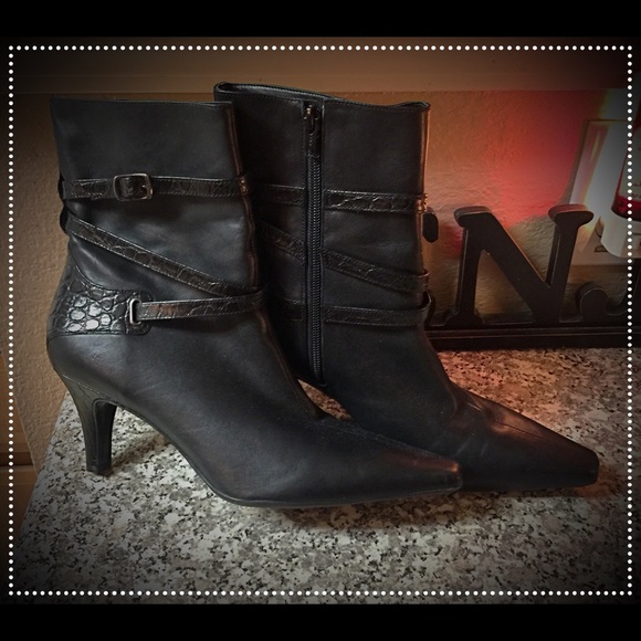 Antonio Melani Ankle Boots - Picture 2 of 5